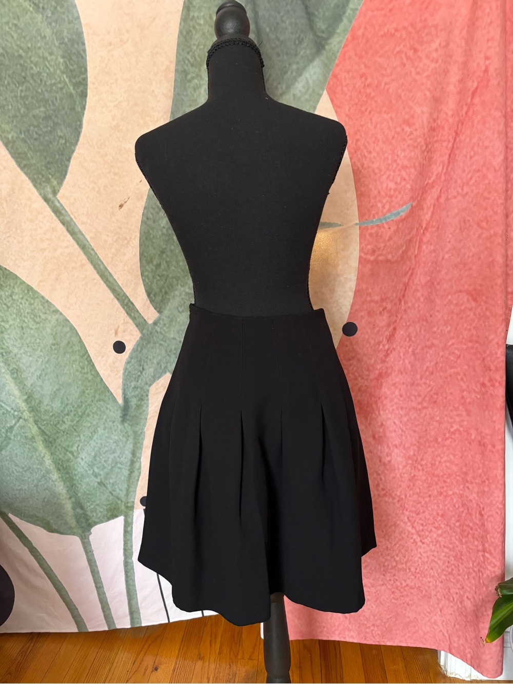 New Club Monaco Black Pleated Midi Skirt